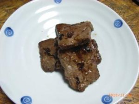 鯨の一口ステーキ